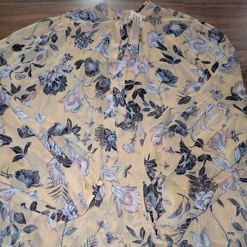 Xhilaration yellow floral long sleeve blouse